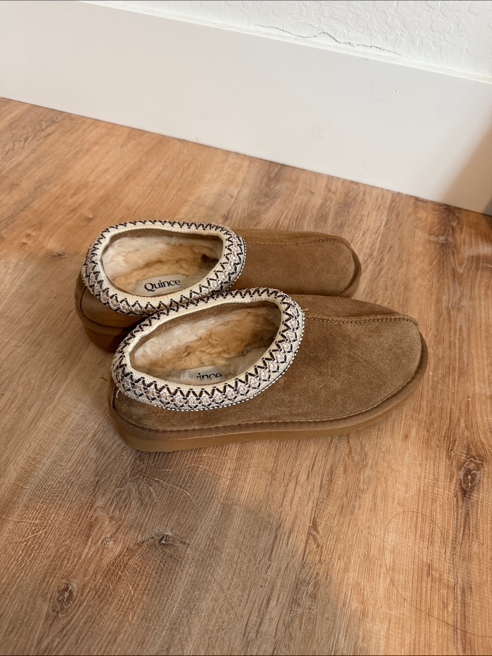 Quince Women's Tan Suede Shearling-Lined Slip-On Slippers